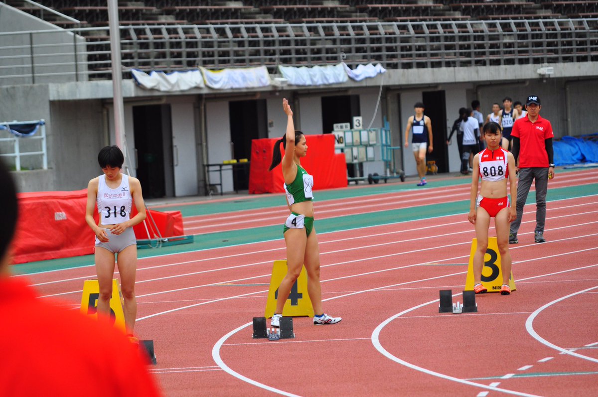 tomoya225150's tweet photo. 群馬県選手権 ハイライト
女子200m決勝
奥村ユリさん（青山学院大学）
予選終わった後お話し出来て良かったです😊
今後も応援して行きます🙇‍♂️ https://t.co/R7Du3RoGJJ