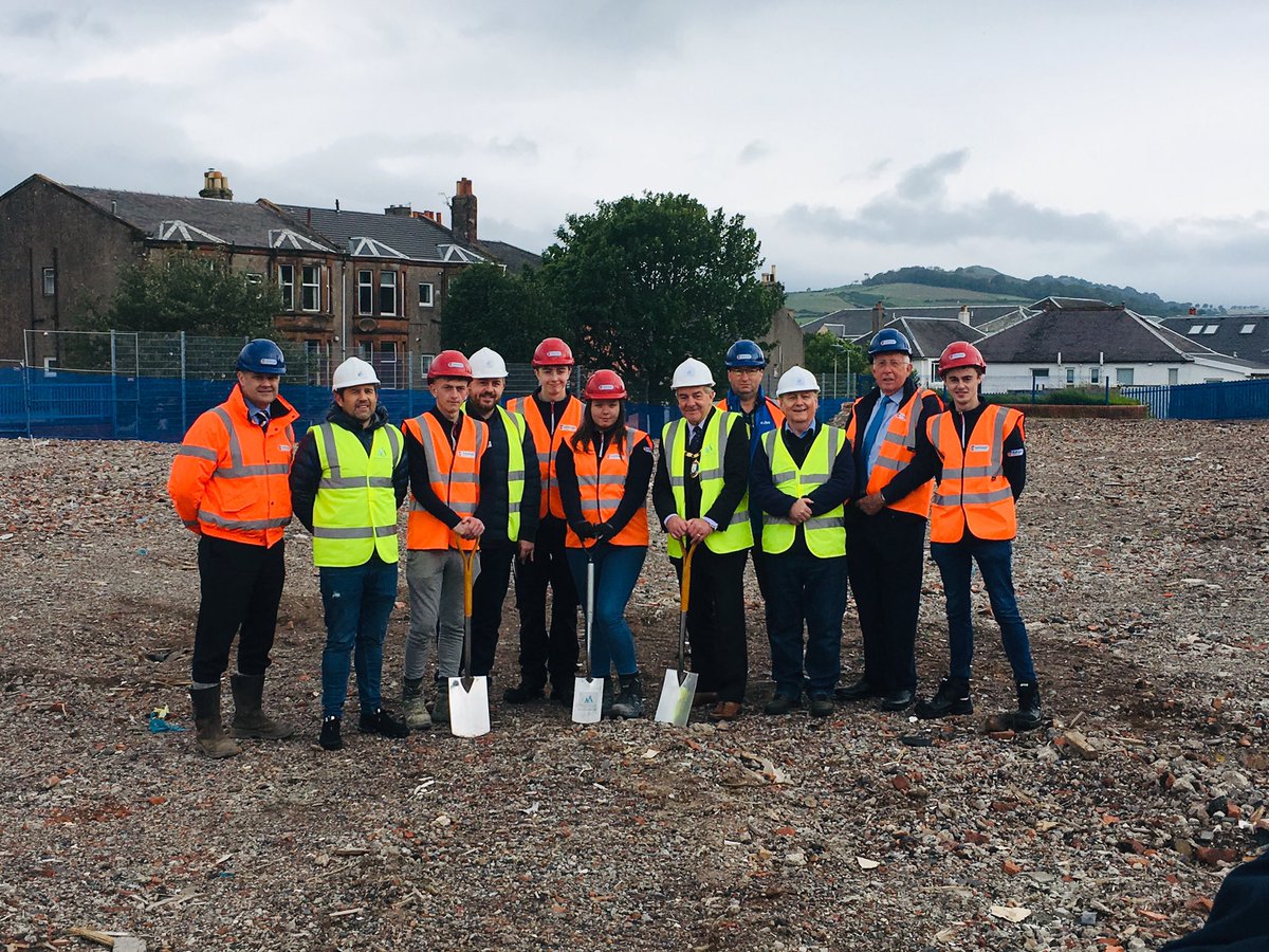 Can’t beat a Monday morning ground breaking ceremony for @North_Ayrshire at Flatt Road in Largs with @hubswscotland The wheels are still very much on the barrow #afforablehousing #buster