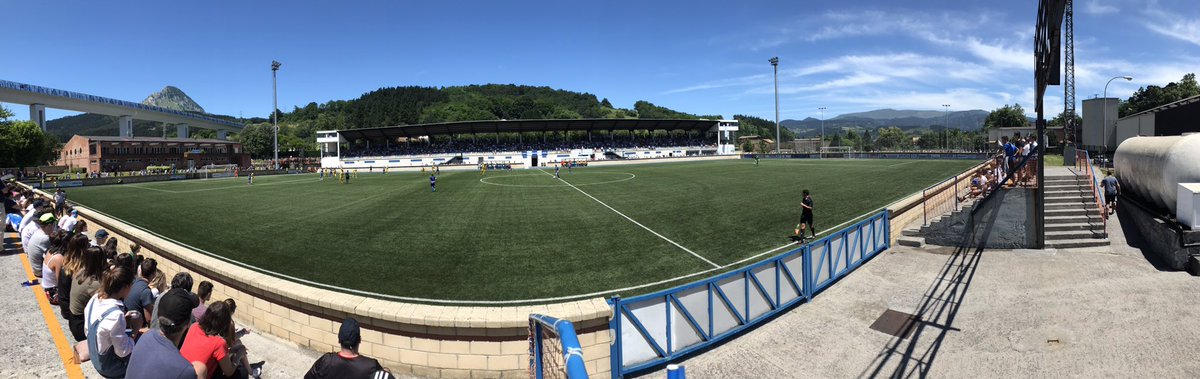 SCDDurango's tweet photo. 24/06/2018

Hace exactamente un año ascendimos a Segunda B. 

@SCDDurango 2-0 @UDSanfernando 

Hoy dentro de un año, volveremos a luchar por el mismo objetivo. Entre todos lo conseguiremos. #AupaCultu #DenokBateraLortukoDugu https://t.co/3e4MjwKHJL