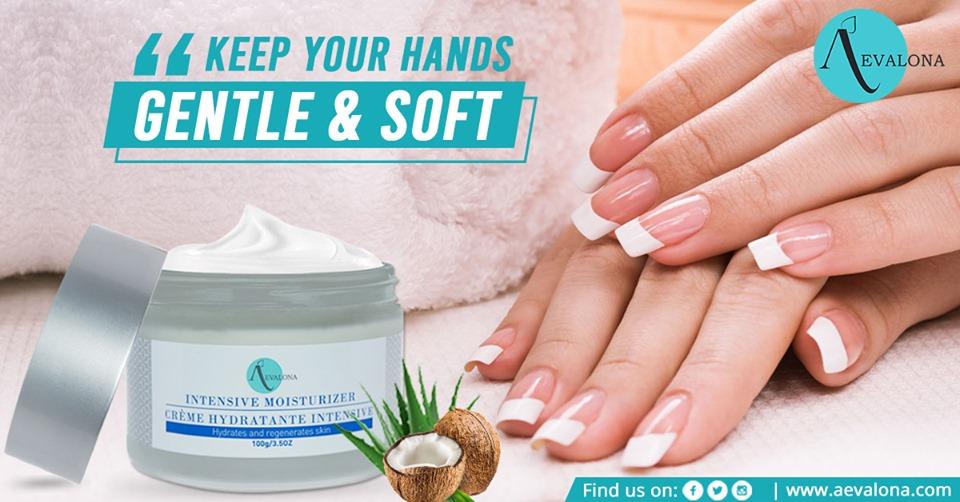 aevalona's tweet photo. Your hands never take a day off, so take care of them.
#aevalona #skincare #women #beautiful #healthyskin #cosmetics #lovelyskin #glowing #darkskin #blackbeauty #antiaging #antiacne #sunsreen #facewash #dryskin #moisturize #summertips #healthyskintips #beautyhacks https://t.co/xVIY515cEt