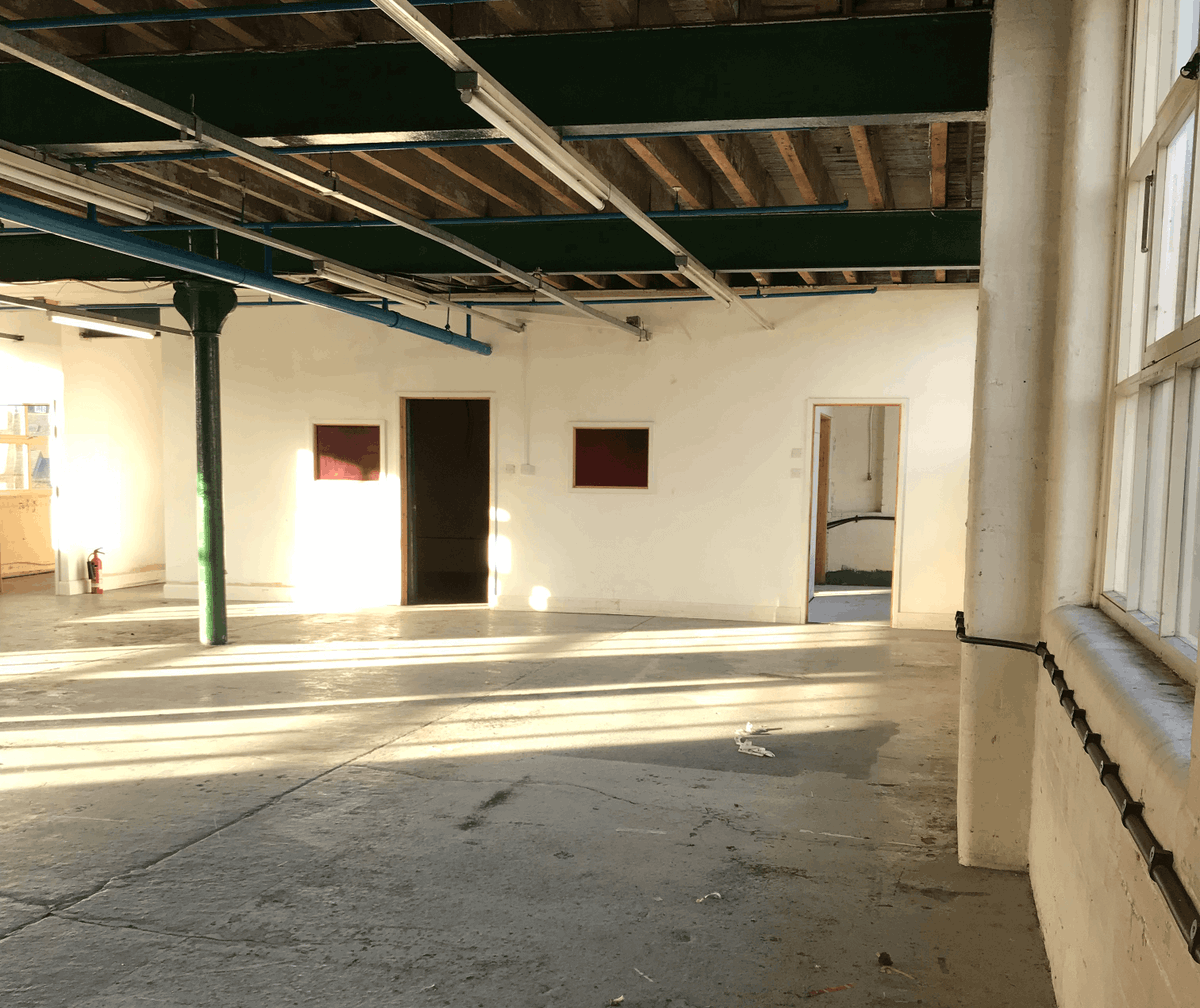 YSDS_UK's tweet photo. Our brand-new offices are shaping up!

We’re excited to be in our new space in #Armley and are looking forward to servicing even more customers with our 4,400sft space!

#YSDS #Growth #NewSpace https://t.co/JFsbDldL77