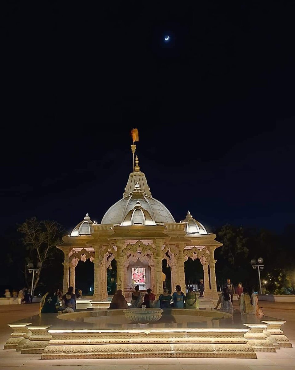 reliancegreens's tweet photo. #EnlightenedTemple #RelianceGreens #RadhaKrishnaTemple #hariomjayshreeraval #jamnagar https://t.co/FMDCUCJGuR
