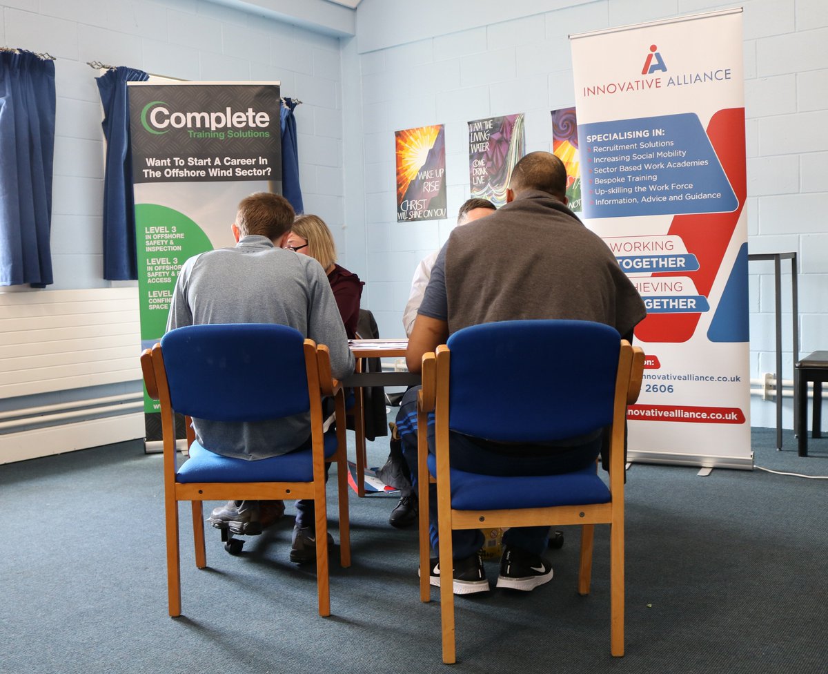 AltcourseHOPE's tweet photo. Our recent hands on #festivaloflearning at #HMPAltcourse with @Novuschange was a fantastic success. offered courses from traffic management to barbering. The range of programmes our education dept offers is staggering. Well done to the lads and staff. https://t.co/KybJfcAXpe
