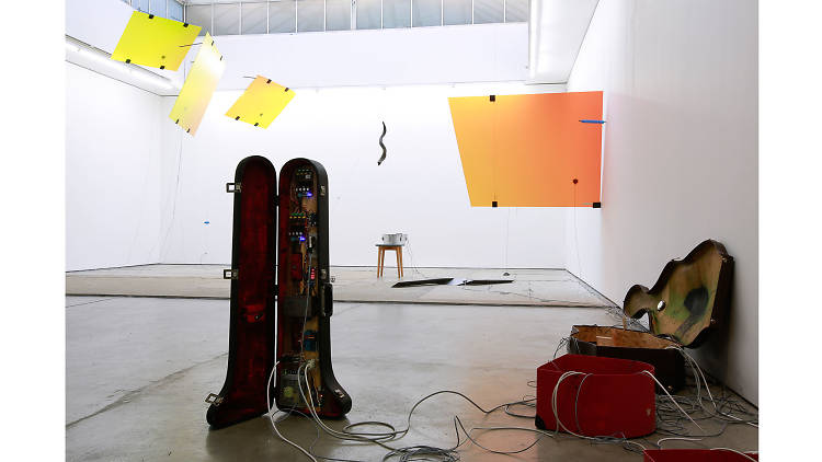 culture_il's tweet photo. “Tamar Harpaz’s #installation is a living, shuddering circuit of sound. The #Israeli #artist uses contact mics and mini speakers to make objects–and the gallery itself– twitch and hum.” @eddyfrankel https://t.co/VZtKxNEEj7 Image: Will Amlot, courtesy Tamar Harpaz &amp; Edel Assanti https://t.co/aNYtLx0Eth