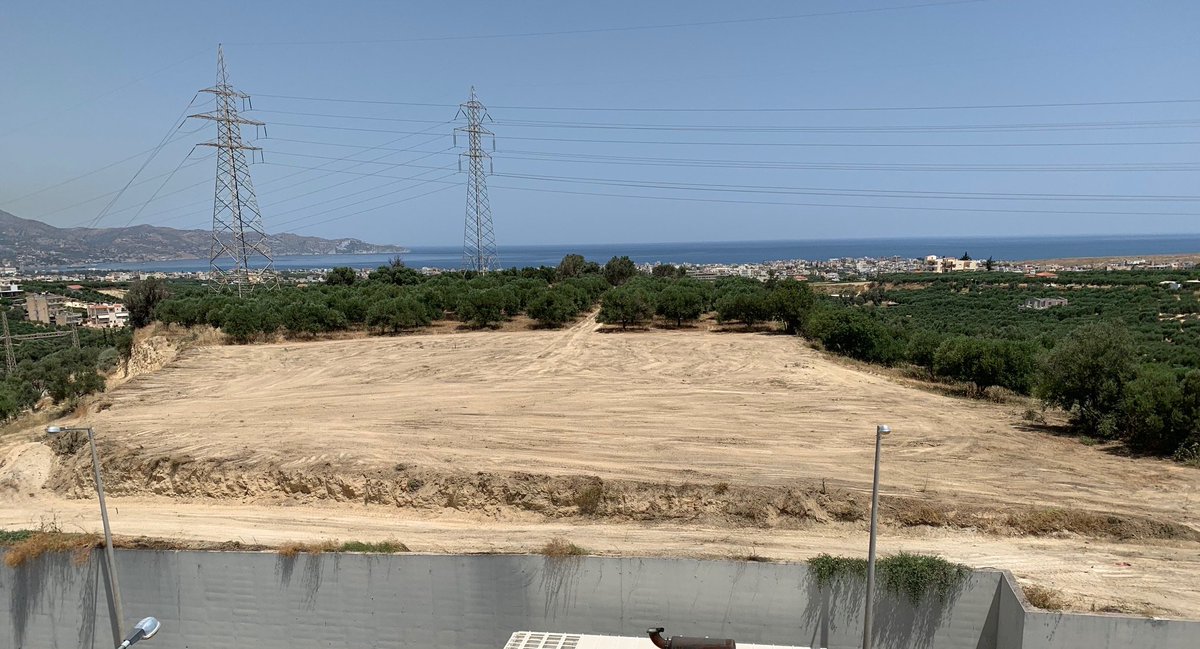 enedi_eu's tweet photo. Στο οικόπεδο του Πανεπιστημίου Κρήτης που θα εγκατασταθεί το Φ/Β πραγματοποιούνται εργασίες αποψίλωσης και καθαρισμού του εδάφους. #happeningnow #enedi #interreg #ΑΠΕ #energyefficiency #UOC_gr https://t.co/ranG7EBmRO
