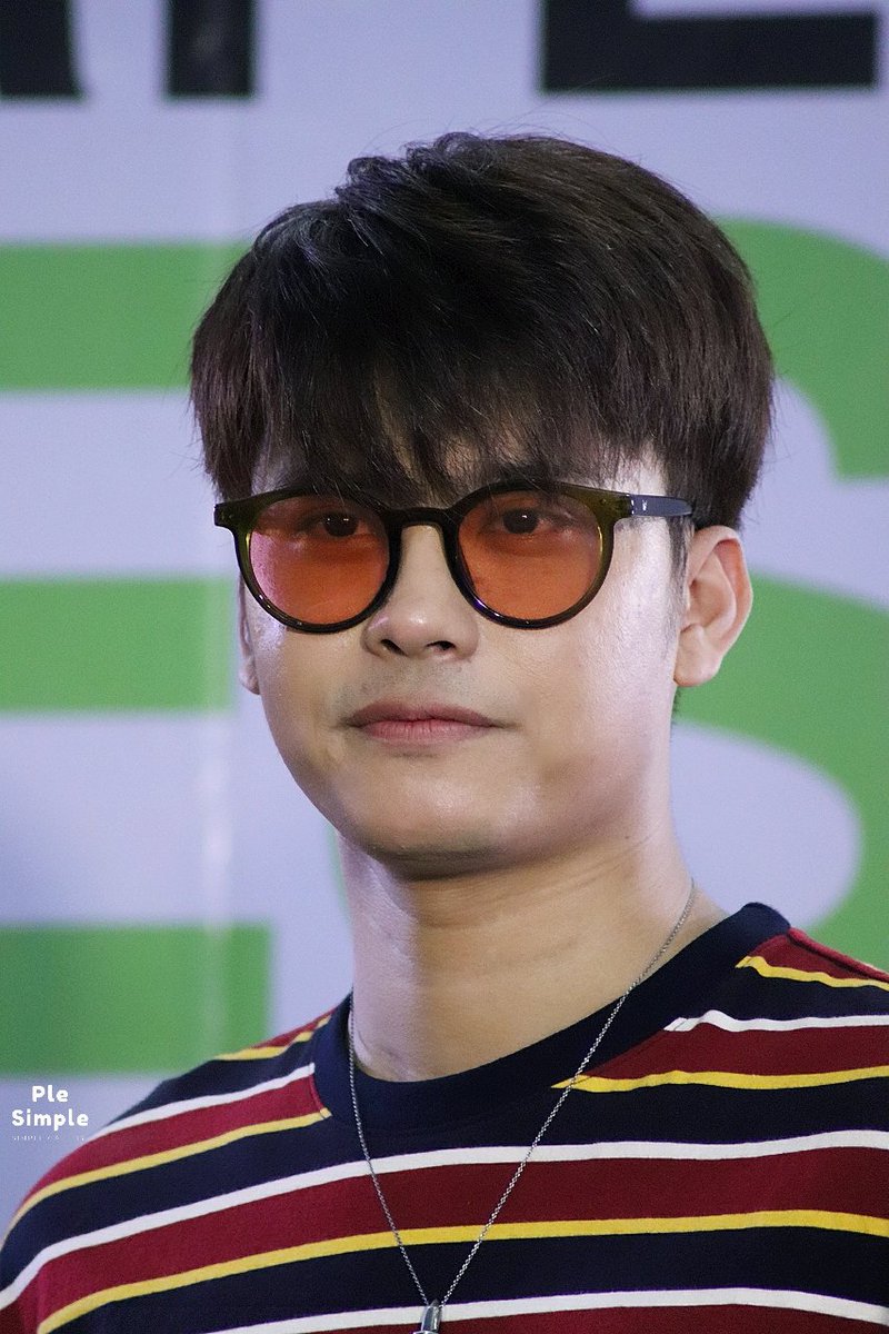 ple__simple's tweet photo. ศิลปินติดแฟนคลับนี่แปลกไหมครับ?
.
.
.
ไม่แปลก กลับปลื้มอ่ะ 😊💙
.
.
#PerfectRest
#RobinsonLifeStyleKanchanaburi
#nonttanont
#nontfam
#tanont916
#nontfamphoto
#ple_simple_gallely
@ Robinson Life Style | Kanchanaburi
🗒22/6/2019 https://t.co/iYg8rAg3CK