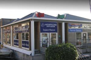 ✍️ Les bonnes adresses de Yann Arthus-Bertrand ✍️
#Accastillagediffusion Paris Boulogne - Mazura Marine est à l'honneur !

👉 lefigaro.fr/sortir-paris/y…