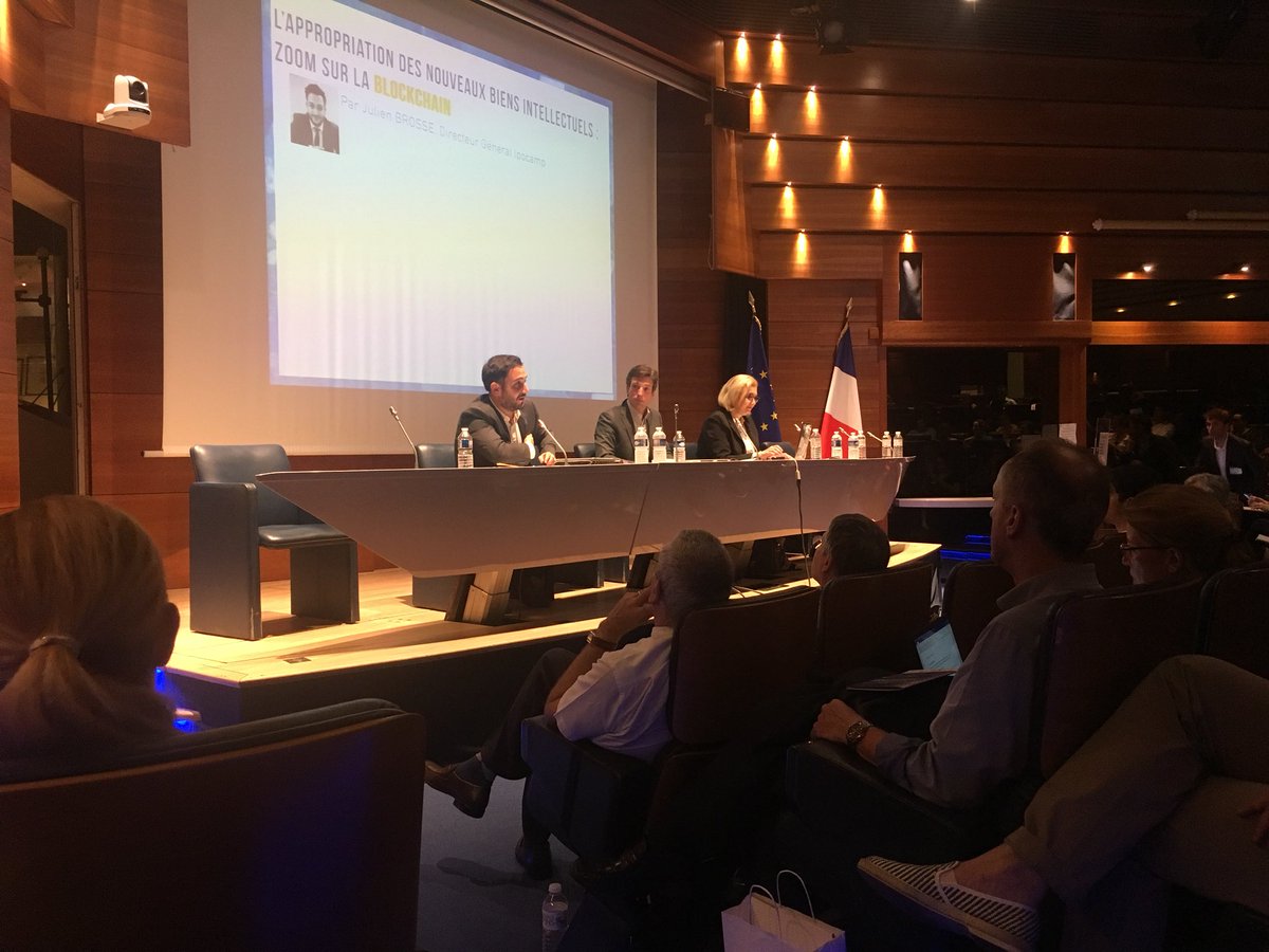 AMCEIPI's tweet photo. Place à présent à @JulienBrosse, Directeur général d’@ipocamptm , pour nous faire un zoom sur la Blockchain ! #StartUp #NEwIB #CEIPI #AMP https://t.co/jzXr3YW9q7