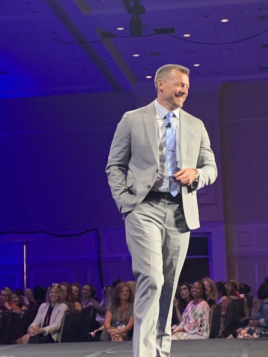 Lillian Schumacher Elementary 🦈 tweet media