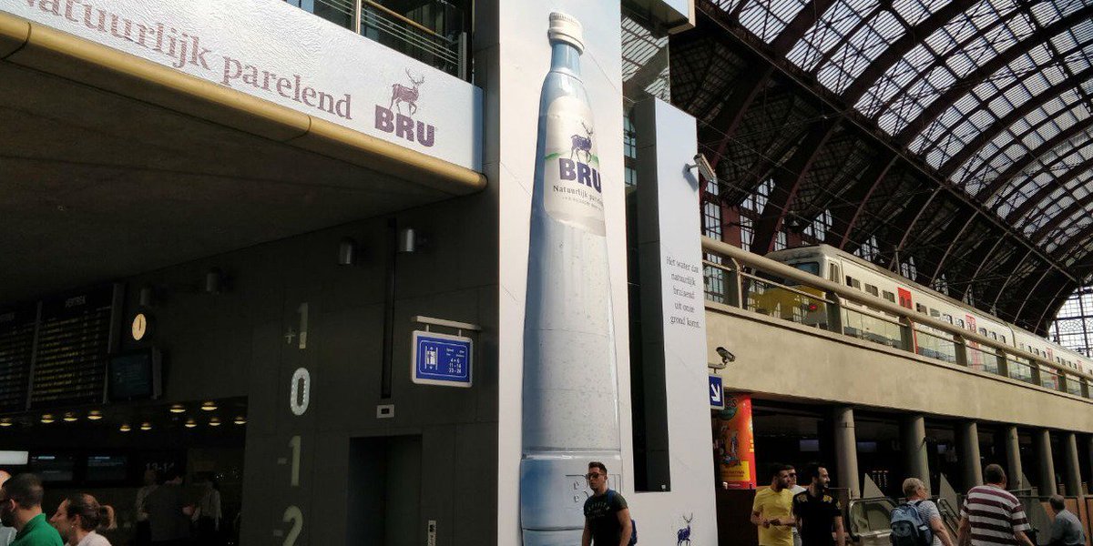 Massivit3d's tweet image. Can you really 3D print any size with a Massivit 3D printer? Watch what @3MotionPrinting did. bit.ly/2ID7gzi    #signage #bigsigns #largesigns #3dprintedsigns #branding