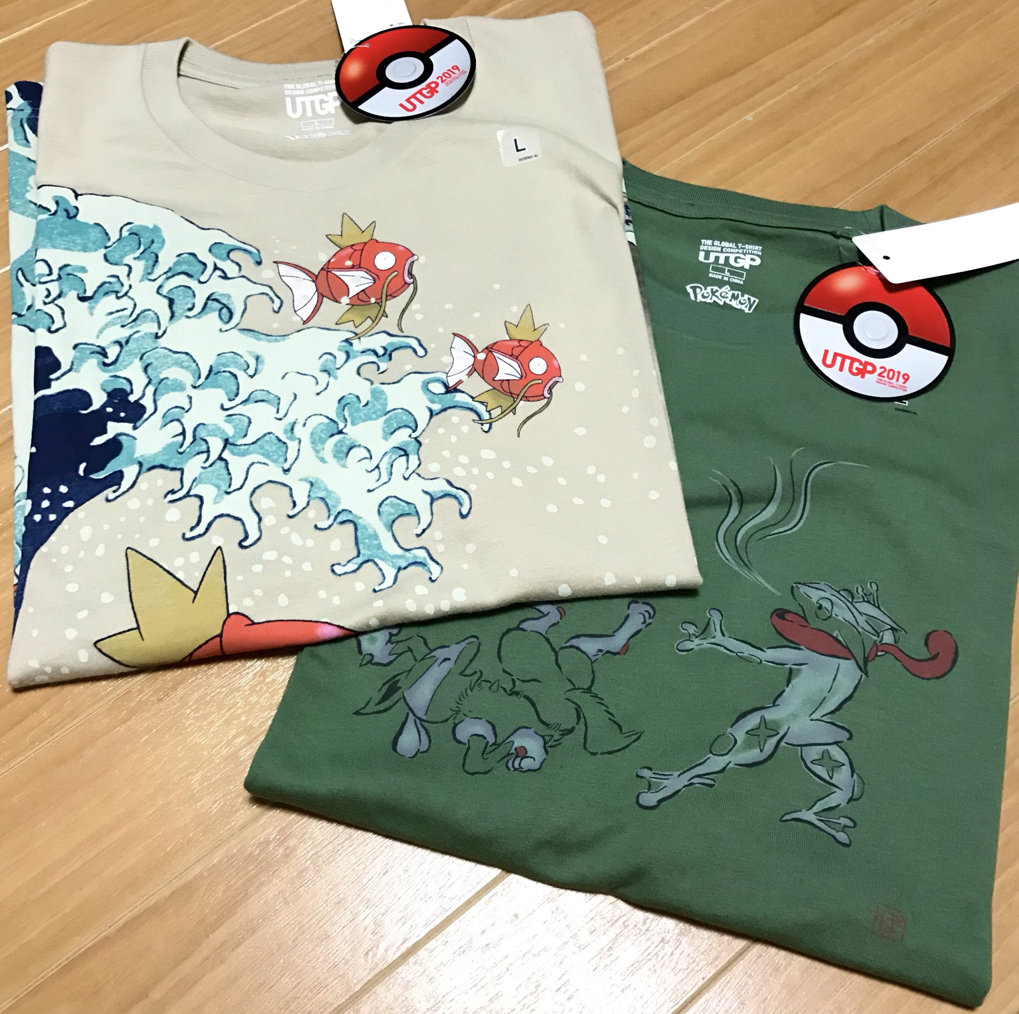 2 3 にのさん ユニクロのポケモンtシャツはこの２枚を購入した 鳥獣戯画風にはバックプリントにピカチュウが 写真のゴーストタイプ大集合のが欲しかったんだけど 女性用しかなかった T Co T6y8xxpl4v Twitter