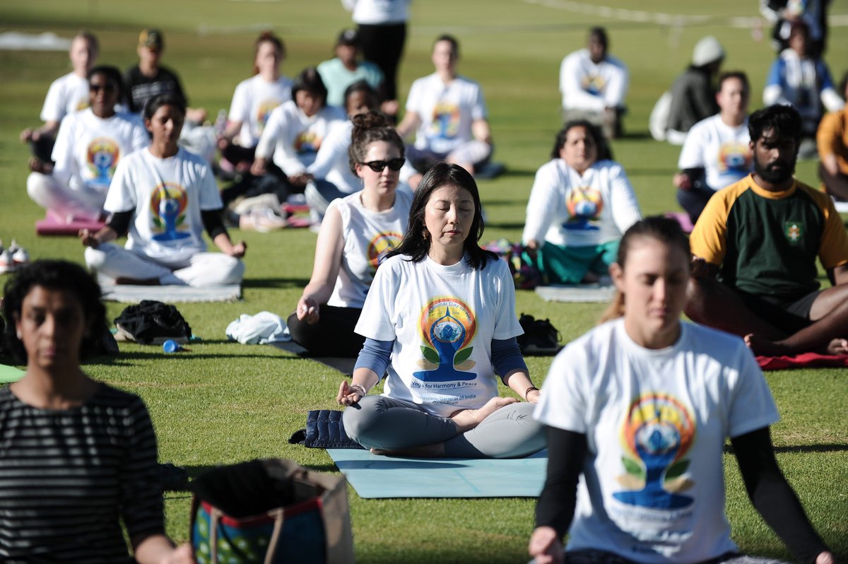 In his remarks, High Commissioner requested everyone to encourage their friends and acquaintances to include #Yoga in their lifestyle. 
"#CapeTown has plenty of options to maintain a healthy lifestyle but there is always scope for yoga to add to the overall wellness quotient."