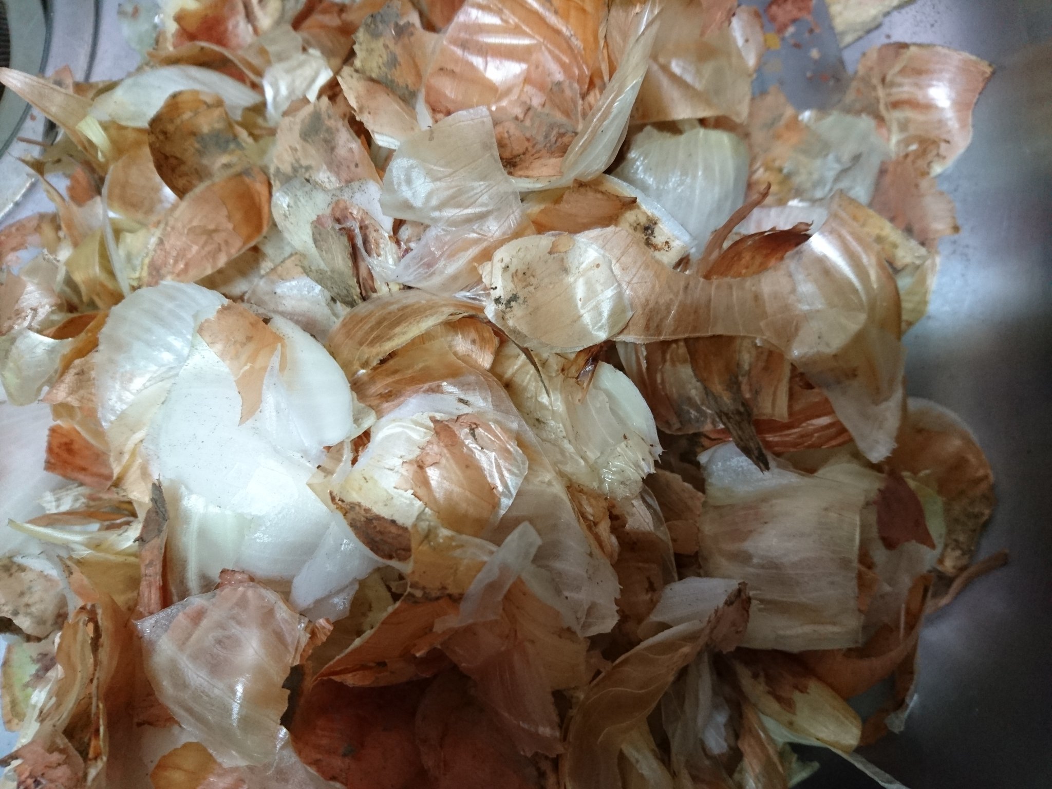 つつみ やなぎ 玉ねぎの皮を焼くと金運がupするって 信じる 以前 アンビリバボーに出ていた 立原さんがyoutubeで言ってたのよ その時は 信じられなかったんだけど どうしてもお金が必要でダメ元でやってみたの 翌日 必要な金額分が手に入ったの つつみ やなぎ 玉ねぎの皮を焼くと金運がupするって 信じる 以前 アンビリバボーに出ていた 立原さんがyoutubeで言ってたのよ その時は 信じられなかったんだけど どうしてもお金が必要でダメ元でやってみたの 翌日 必要な金額分が手に入ったの