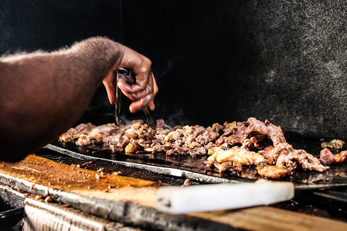 KapanaIntown's tweet image. We serve with a smile.. #KapanaInTown #freesalsa #kapana #food #namibian