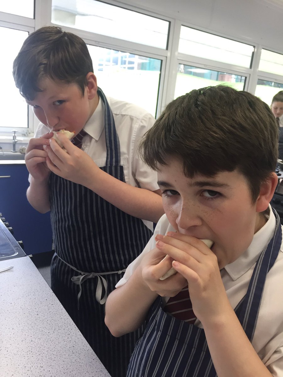 CherryCrooks's tweet photo. Heath and Well-being week @thornhill_uk heathy Fajitas and Stir-fry, jam packed with nutrition! https://t.co/4y8RhZNhW0