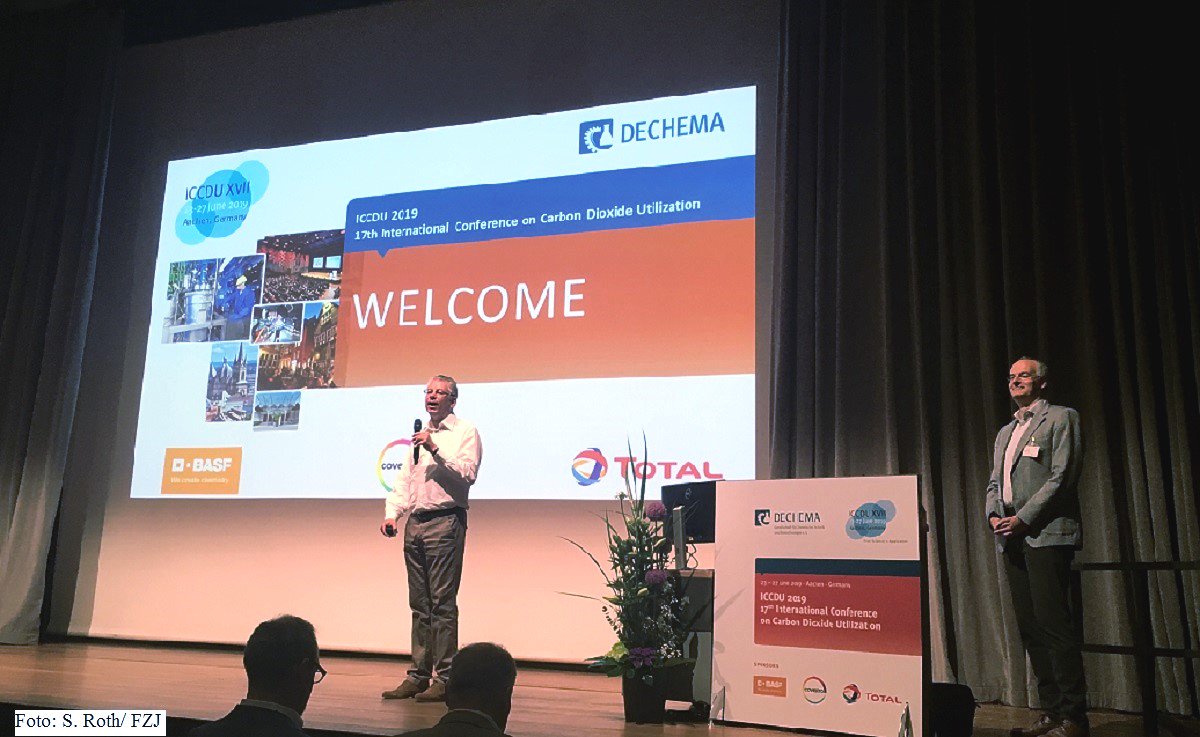Heute startet in #Aachen mit der #ICCDU2019 die größte Konferenz zur #CO2 -Nutzung. Mit dabei ist ist das Kopernikus-Projekt P2X und viele Projekte aus der Fördermaßnahme CO2Plus des #BMBF. Mehr Informationen zu den Projekten: ow.ly/nhre50uLcs5 und ow.ly/NkHD50uLcs4“
