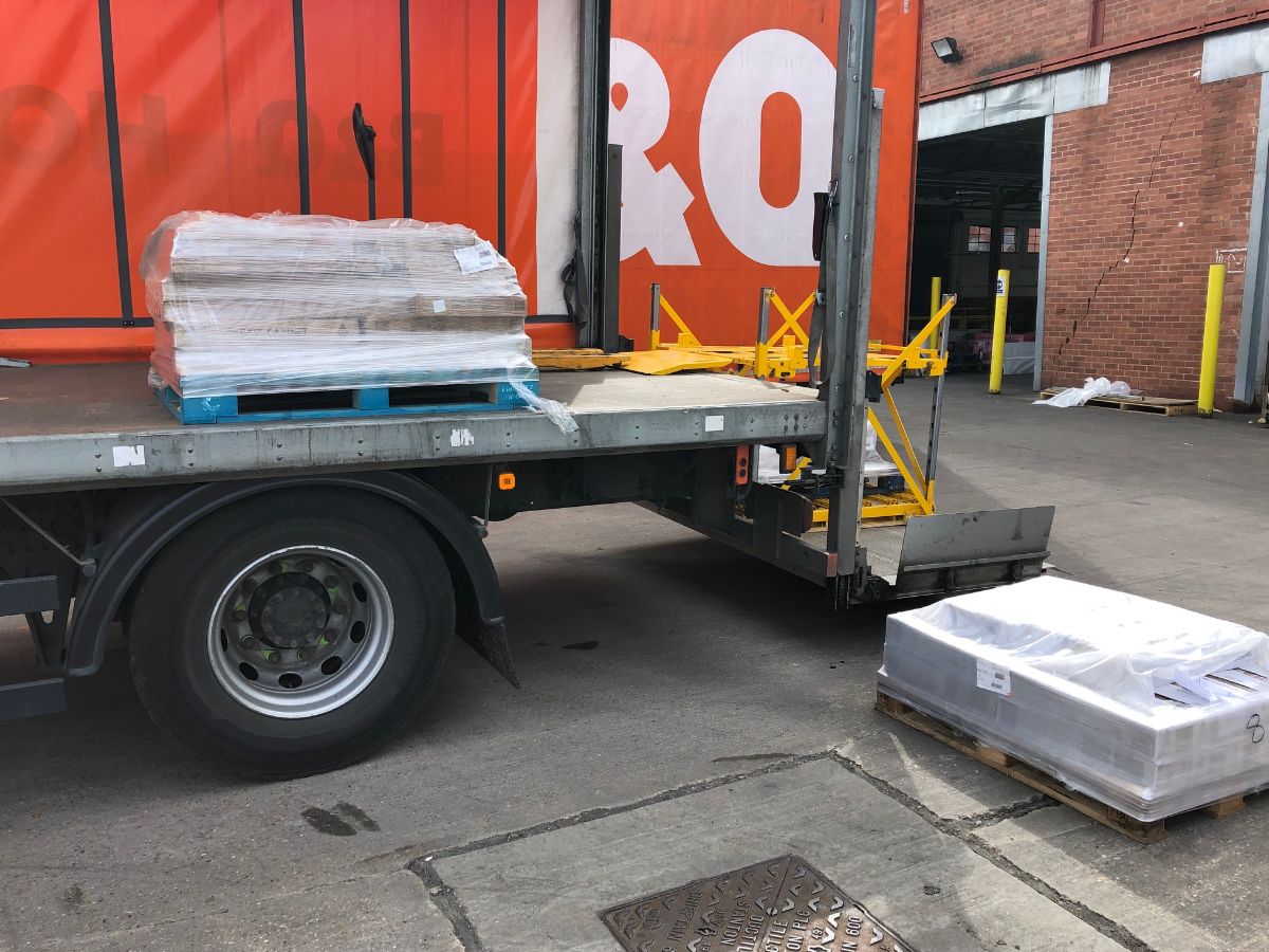 Danload_ltd's tweet photo. HGV pallet racking systems - https://t.co/XCgH6d6Cq2 https://t.co/pIRVMtx041