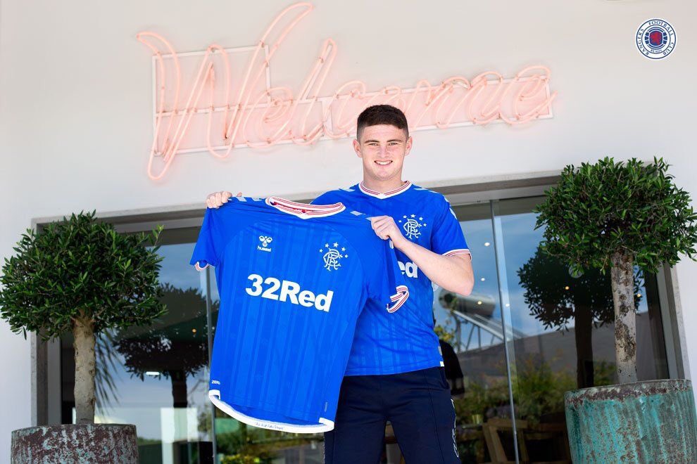 Jakehastie99's tweet photo. Delighted to be a @RangersFC player good first week in can’t wait for the season ahead 🔴⚪️🔵 https://t.co/bOhWkfdvfy