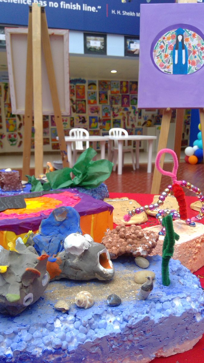 CAS_Elementary's tweet photo. #ArtShow at #CASDubai this week shows that #BuildingCAS means building artists, creativity and artistic spirit. #CASInnovation #CAS_Arts https://t.co/3Dxk3xje75