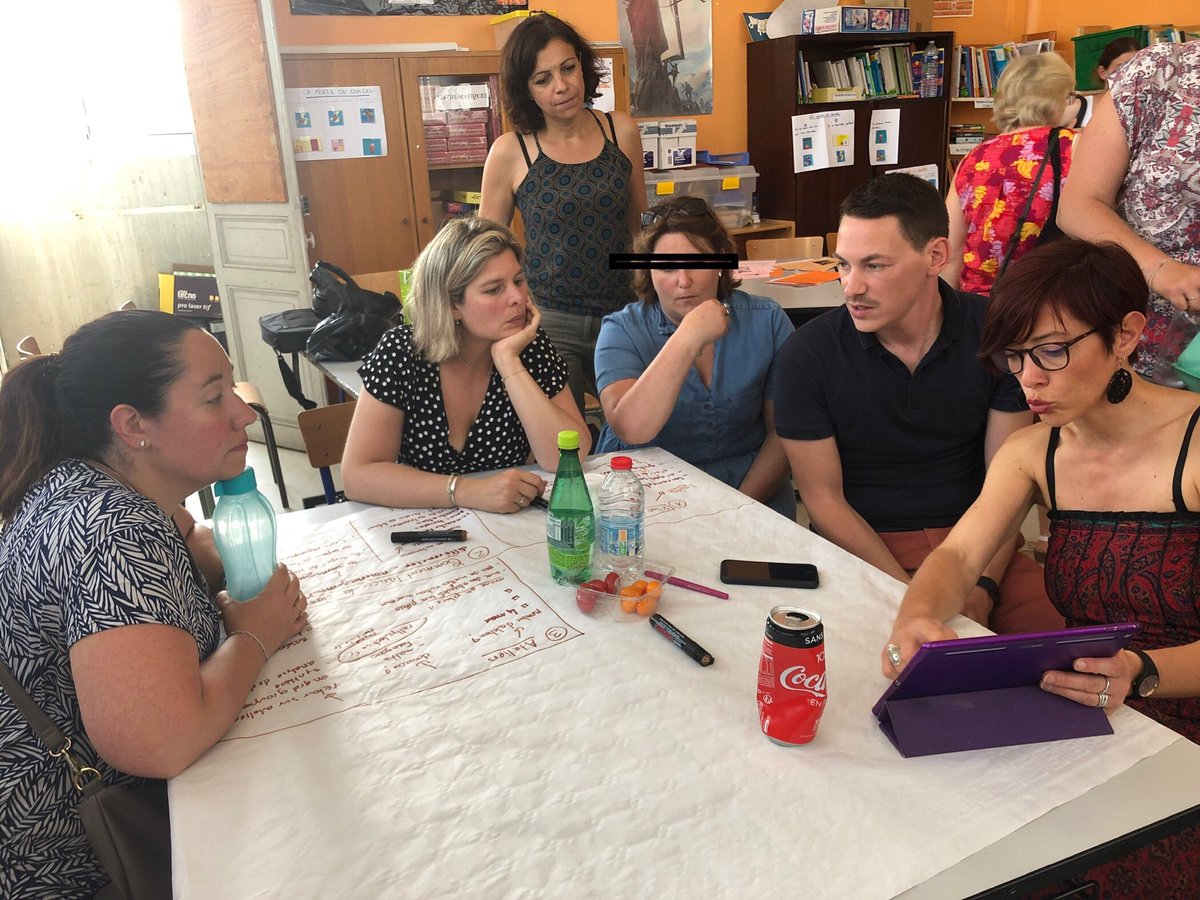 CassandreDufait's tweet photo. Premier world café, autour de problématiques de la #classe flexible. A refaire avec des améliorations. Merci à @ElsaOdorico @BarbaraAndouart @liliceseineur @laclassedechris @laclasse_demma et tous les autres!#BougeTonProjet91 https://t.co/GB6rgbZiZr