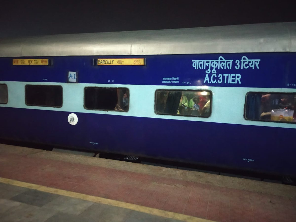 DigdarshanR's tweet photo. Dear sir @PiyushGoyalOffc
After so much upgradation in #Railways our #mumbai team are seem to be fail in provide a 2nd AC coach in my train as result degrade my coach to 3rd AC and more over TTE is refuse to register complain and refund PNR:8506992489.Plz help me and support. https://t.co/vadixB1TGc