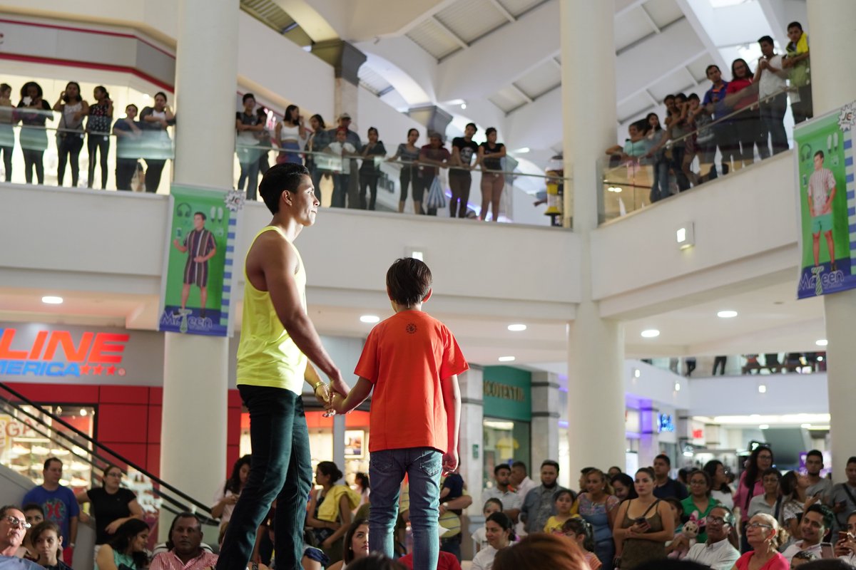 MetrocentroNic's tweet photo. Este fin de semana, disfrutamos de una pasarela muy especial, donde papá conoció todos los estilos con los que puede lucir increíble en cada ocasión. 🙌🏻❤️ https://t.co/sajlFipMiI
