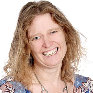 3500toendit's tweet photo. It's bittersweet as I COMPLETE my 4,250 mile walk around England &amp; Wales! I'm happy that I've done it, but I'll be sad to not walk every day, hearing stories from wonderful people.  Just one final radio interview with Sally Gorrell on @BBCSussex! https://t.co/eir2DrI5TZ https://t.co/UkoTJuHPgD