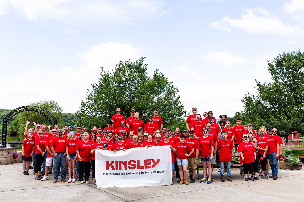 KinsleyCo's tweet photo. Over 90 Kinsley employees &amp; their family members participated in this year’s @UnitedWayofYork Day of Action! Our team fixed fences, built shelves in the horse jumps &amp; repaired the play area blacktop at @LegUpFarm Thank you to everyone who helped give back! 
 
Proud to #BuildYork https://t.co/wUlNwzLE8Y