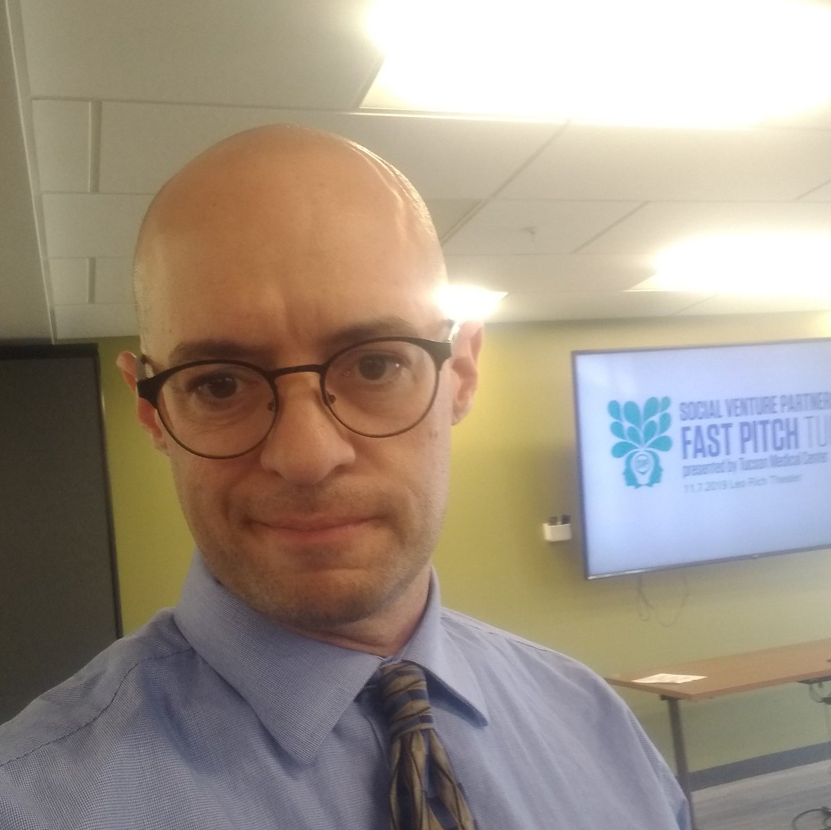 VorpalPen's tweet image. Feeling cute, might apply for the 2019 Social Venture Partners fast pitch program later, IDK. #Tucson #nonprofit #fundDevelopment