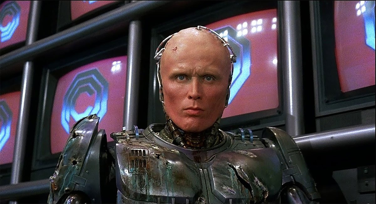 Happy birthday Peter Weller! 