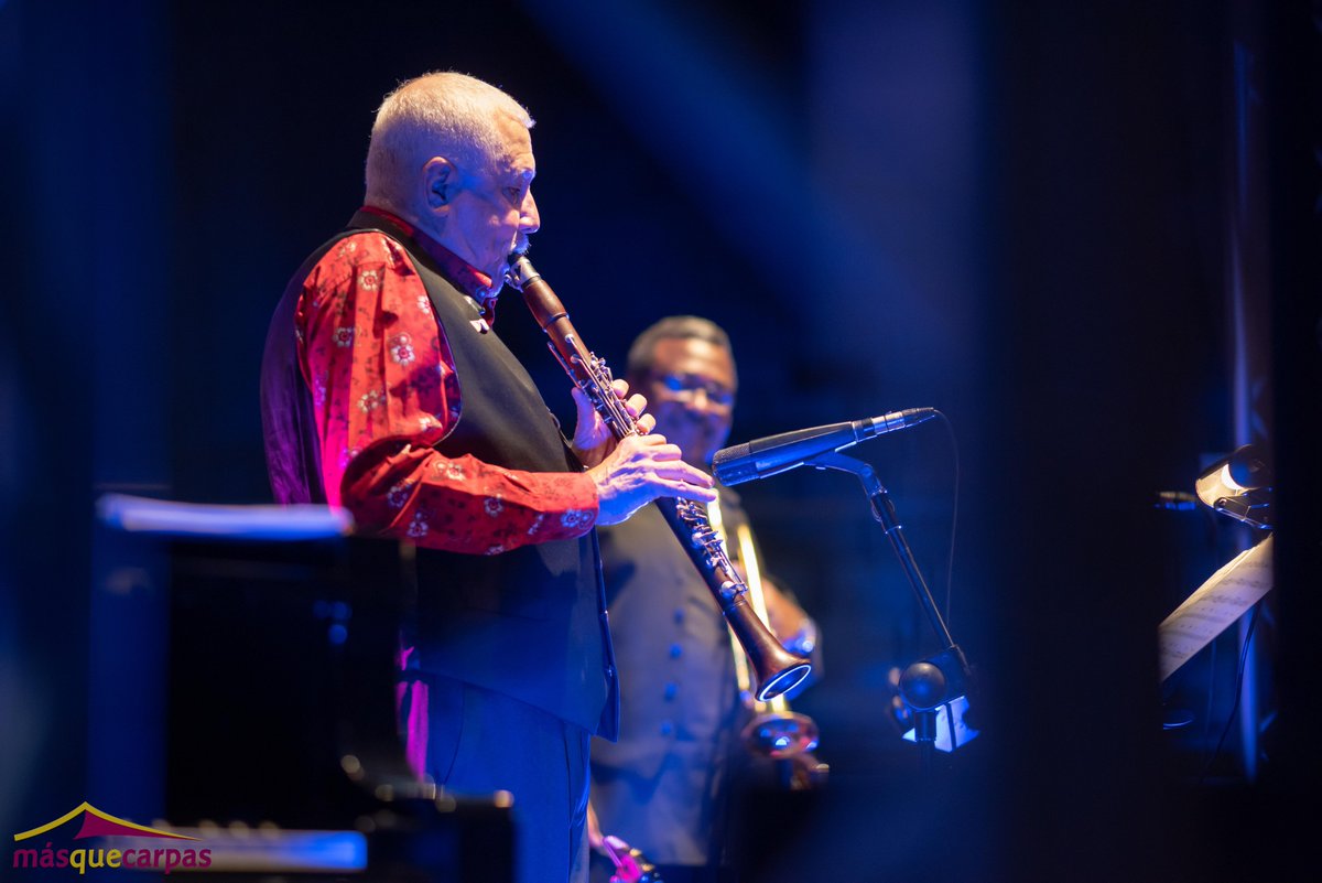 Muchas gracias a todos los que habeis hecho posible #ClazzClub2019 en #Canarias. Ya teneís las imagenes del festival aquí: clazz.es/multimedia/201…