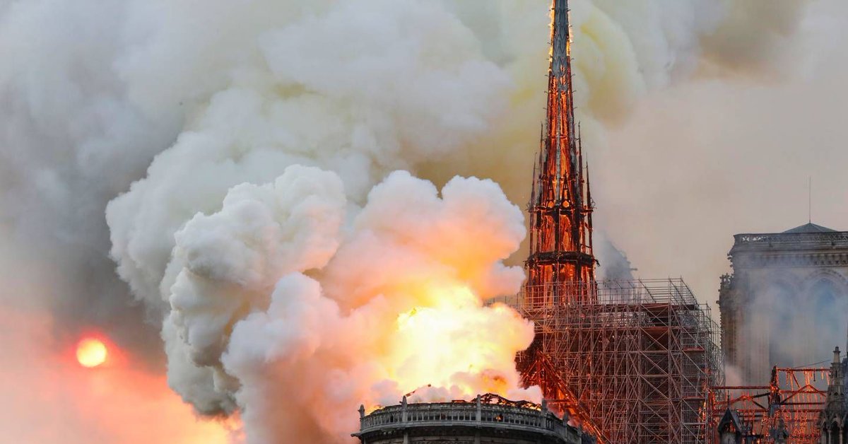 IgnisPrime's tweet photo. The hot, dangerous physics of fighting the Notre Dame fire. https://t.co/g7zNuskLH9 #fireriskassessment #safety #ignisprime https://t.co/vcX8zixLAF