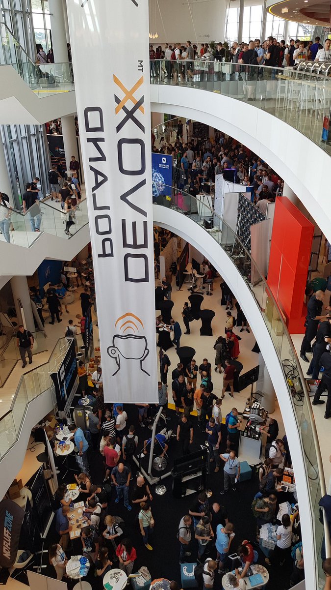 lukecisek's tweet image. The first day of DevoxxPL has end #Devoxxpl