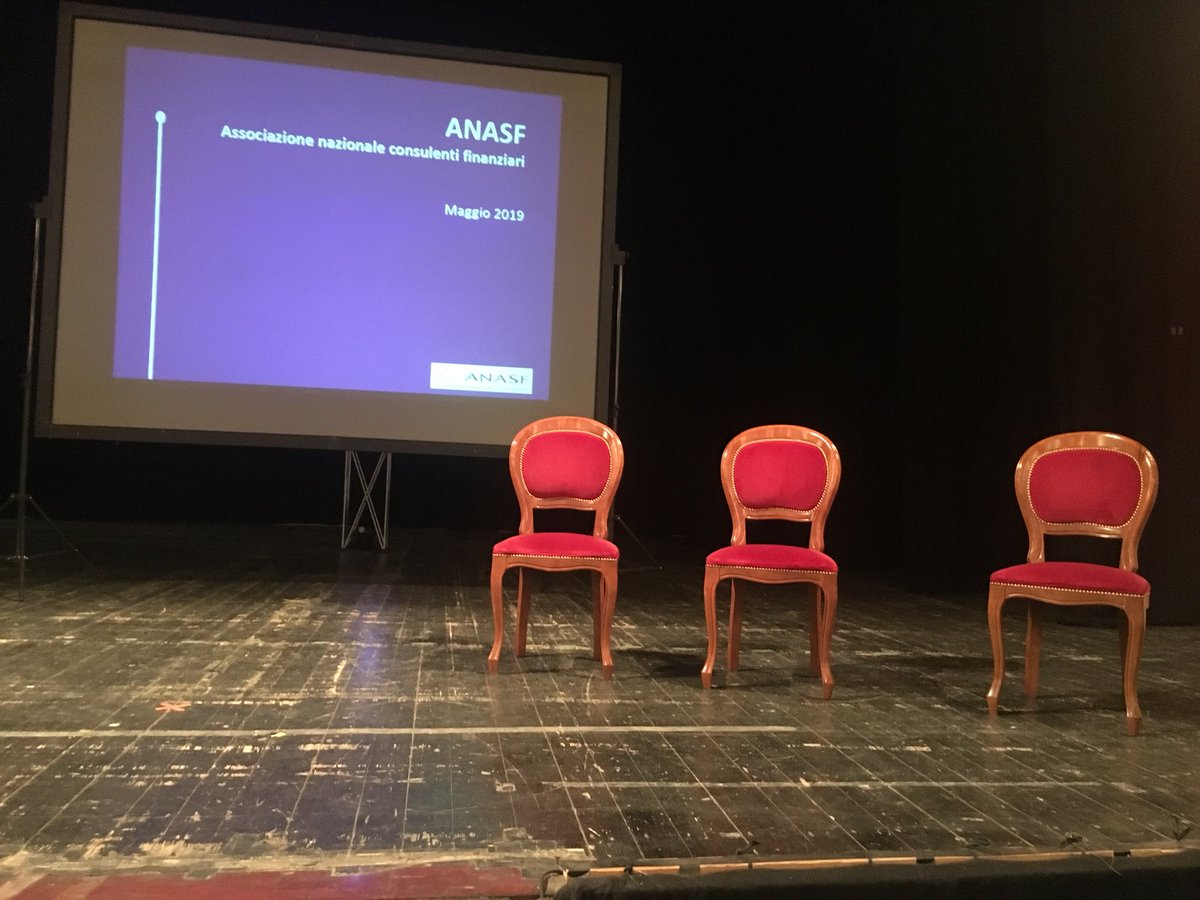 maurizio_bufi's tweet photo. Ora al Teatro Margherita di Caltanissetta per #AnasfDay su #Enasarco organizzato dal Comitato Territoriale Sicilia @anasfCF https://t.co/QwJB3449mD