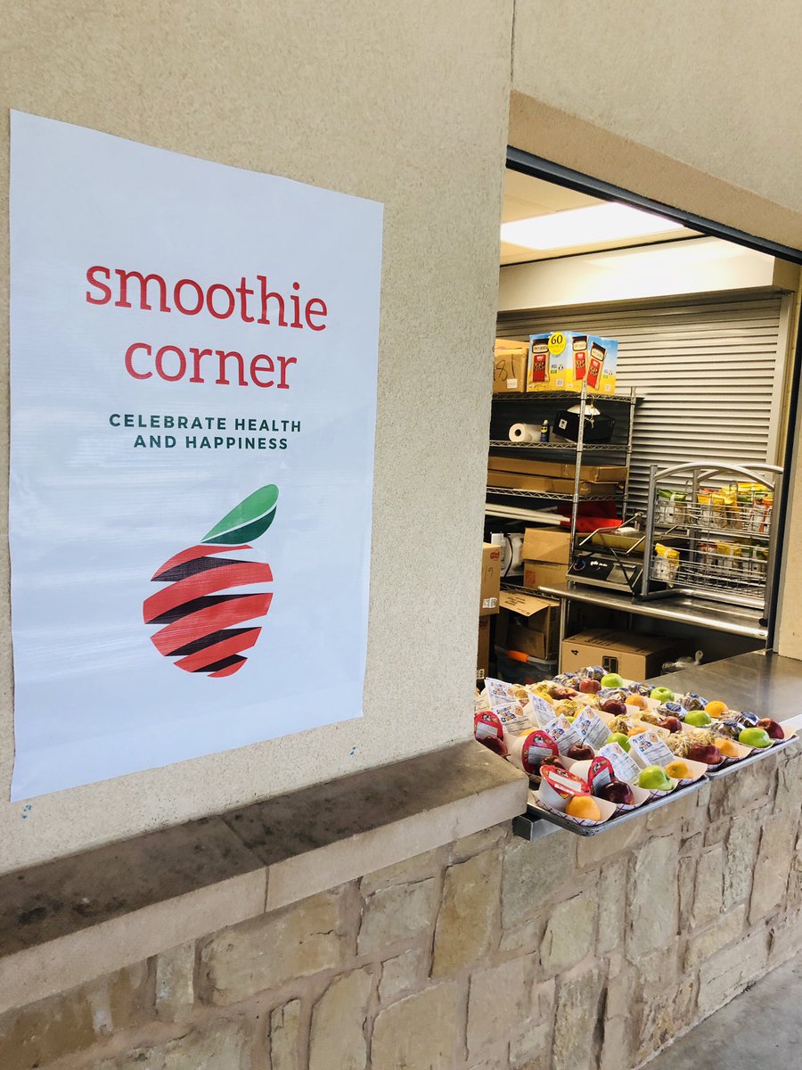 ChefJosephD's tweet photo. @SeguinISD Come join us for breakfast and lunch today we are showcasing our signature blueberry smoothies this week Kudos to our very committed and amazing child nutrition staff for always taking care of our students even in the summer #Schoolfoodthatrocks #SummerMeals https://t.co/nMtt1FcrLK