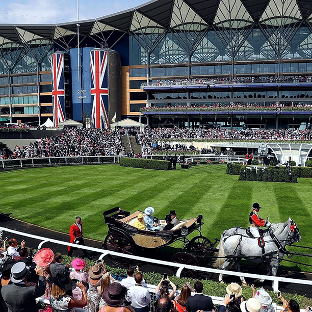 CGEliteEvents's tweet image. Last week we sent some of our VIP staff over to Royal Ascot! Book our luxury staff for your prestige events!

Visit

CGELITEEVENTS.COM

#RoyalAscot #Ascot #LuxuryEvent #Awards #EventProfs #EventMarketing #Vip #Corporate #EventManagement #CG #Elite #Events #London