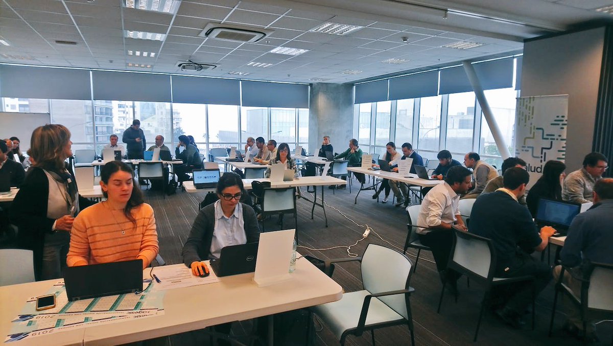 programaSaludUY's tweet photo. Esta mañana realizamos una instancia de validación técnica de la cuarta etapa del Plan de Adopción de la Historia Clínica Electrónica Nacional #HCEN junto a Prestadores de Salud de menos de 50.000 usuarios y Seguros. https://t.co/4TZXK2MjBT