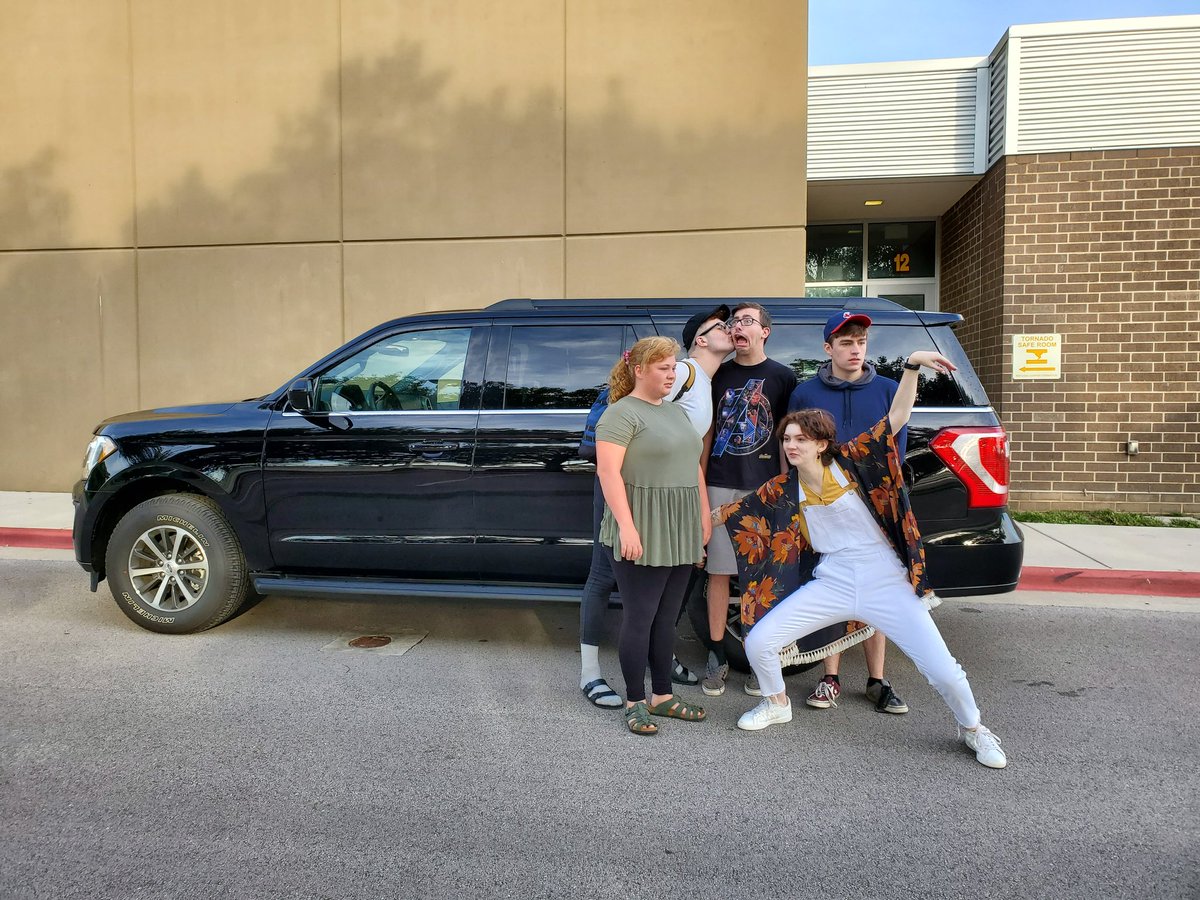 KickapooTheatre's tweet image. International Thespian Conference 2019 here we come! #khstheatre