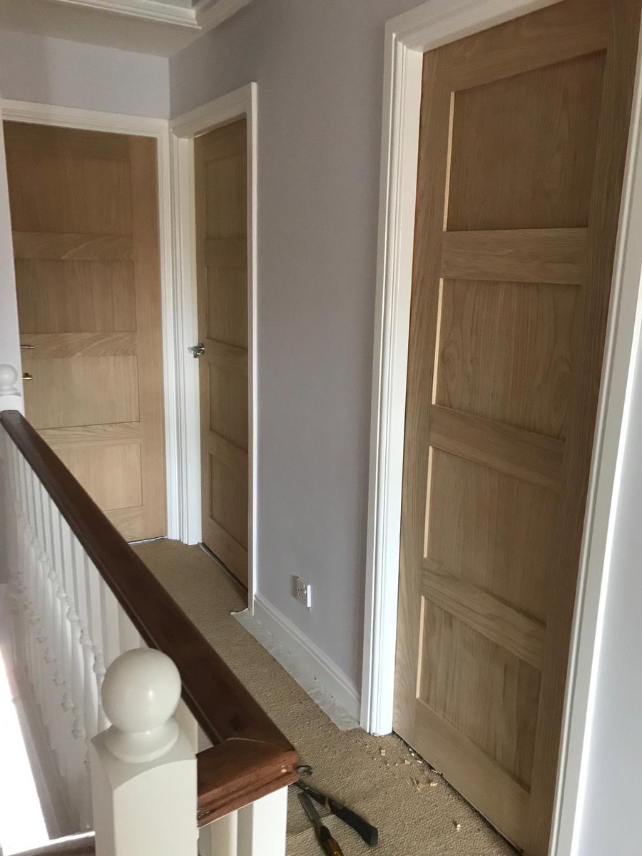 GroupJsd's tweet photo. A nice job done replacing 14 doors for a client in Burnley. The oak doors go really well with the polished chrome don’t you agree?
#joinery #jigtech #doors #homeimprovement #finishing #smalldetails https://t.co/nzdTNJguZC