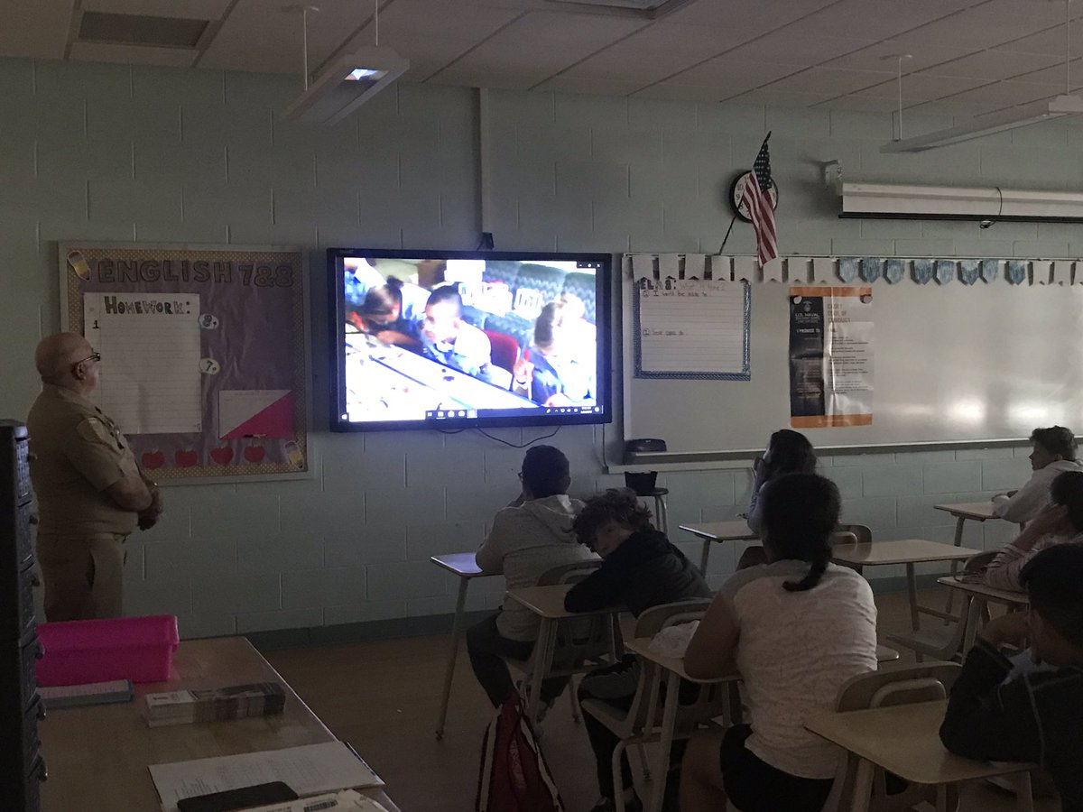 CheerCoachMc's tweet photo. @schug_dennis @LarsClemensen @hbschools @HbmsIvy @hbmsyearbook @HBMSCounseling Our First Ever Youth Expo in progress 7th grade students learning about opportunities in our local community https://t.co/EpU5RF68nR
