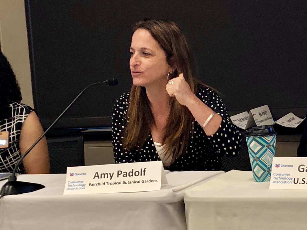 Learning about <a href="/GrowBeyondEarth/">Growing Beyond EarthⓇ</a> project at <a href="/FairchildGarden/">Fairchild Garden</a> &amp; how makerspaces can help <a href="/NASA/">NASA</a> develop plant growth chambers! instructables.com/contest/beyond… #CapMakerFaire