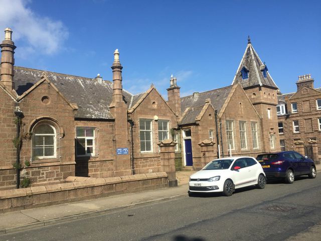 EstatesASC's tweet photo. We are pleased to bring to the market for sale this unique property in the heart of #Peterhead. The property present a redevelopment opportunity. Developers are encourged to enquire. Further marketing details can be found by clicking 👉https://t.co/IQPmmq870a @Aberdeenshire https://t.co/8mebZ9xJ7m