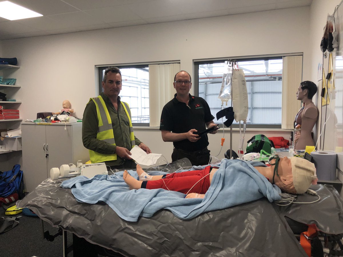 susieokeeffe's tweet photo. Thank you @knightsmk1 @csbradders @abbiehtaberner @EmrtsWales @Bristow_Group @epic_northwales @skyver3000 and many others for making the new Part C of the Transfer of the Critically Ill course a great day. https://t.co/pT8CggDBSQ