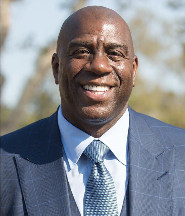 AmakaUbakaTV's tweet photo. Congratulations to basketball LEGENDS Magic Johnson &amp; Larry Bird!!! They will share the NBA’s Lifetime Achievement Award—the first time the league has given the award to two people at once. #7news 🏀 🏀 ☘️☘️ https://t.co/4PuhR5Yj08