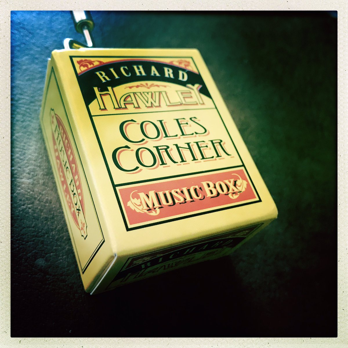 Anthony Griffin (@agriffinphoto) on Twitter photo Brightening up an otherwise mundane day, a <a href="/RichardHawley/">richardhawley</a> #colescorner #musicbox
______
#music #richardhawley #merchandise Brightening up an otherwise mundane day, a <a href="/RichardHawley/">richardhawley</a> #colescorner #musicbox
______
#music #richardhawley #merchandise