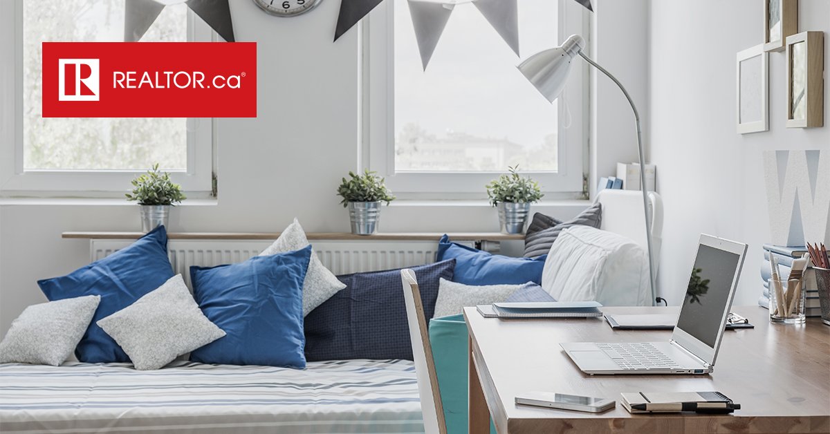 REALTORdotca's tweet photo. A light-filled guest room can easily pull double-duty as a home office💼. Discover how to reclaim your guest room with these 5 tips on https://t.co/0nnKqiuyGq Living Room.
#REALTORdotca #guestroom #spareroom #multipurposeroom
https://t.co/8nRkNKShdO https://t.co/pooeZP7ESR