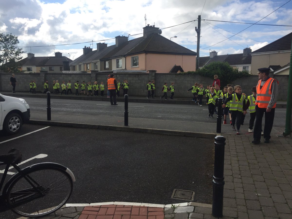 LartigueKerry's tweet photo. Listowel National  Boys school trip to the Lartigue Monorail... #greatfunday #safeforchildren #schooltrip #historylesson #trainride #nationalschools https://t.co/BGXwKeqaPh