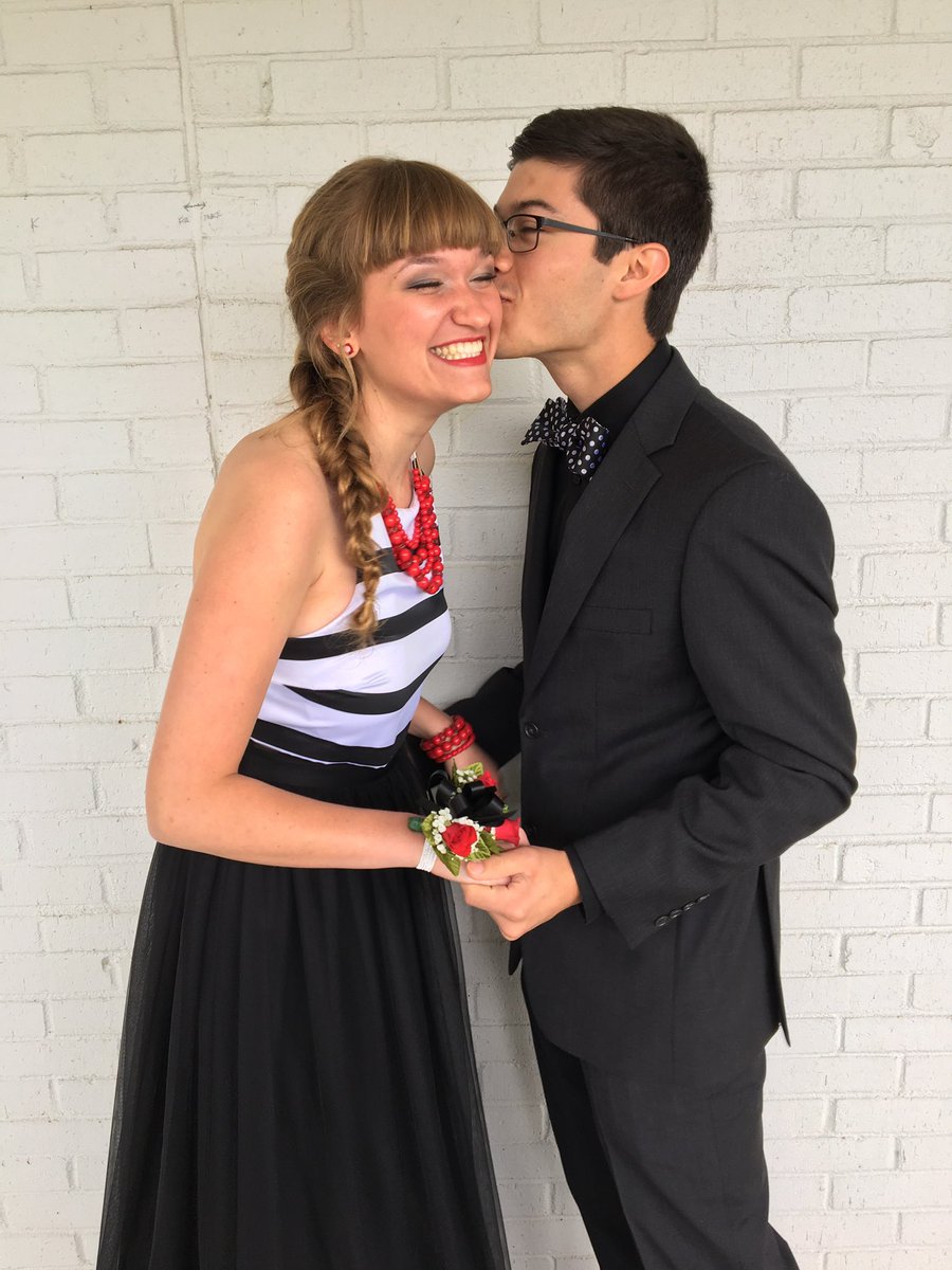 paige_genovesi's tweet photo. In high school, Gabriel and I went to 4️⃣ dances together!

Fun fact! Gabe asked me to be his girlfriend after our junior homecoming!

4️⃣. More. Days. I love you @gabegeno13 &amp;&amp; I can’t wait to see you in just 4️⃣ days!!

#ilovehim #promprinceandprincess #hocoroyalty #GoGatemen https://t.co/frL7lzgmIh