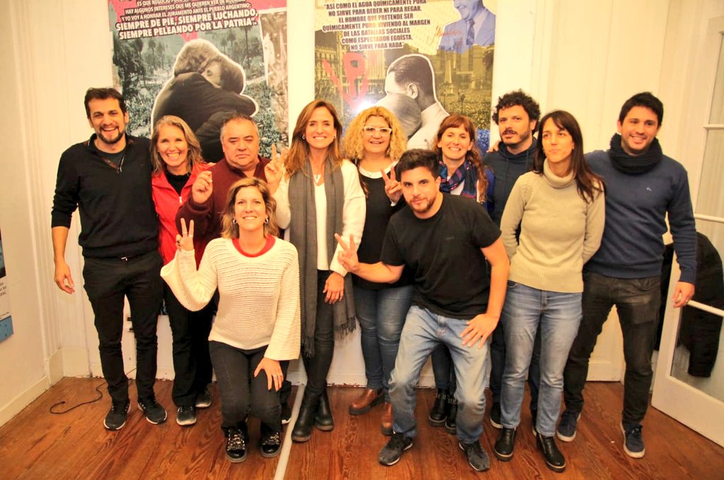 PostPolitico's tweet photo. #LaPlata Te acercamos la lista que presentó @vtolosapaz por el @FrenteDeTodos:

@NanoCaraOK 
#AlejandraWagner
@MiguelForteLP
@bracchi_claudia
@pablo_poste
@SorayaPolonara
@granillojm
@VeronicaSforzin 
#NicolásRodriguez 
@florespinosalp 
#DanielMerlo 
#LourdesGuardiaYamamoto https://t.co/YKwJ5QkIl5