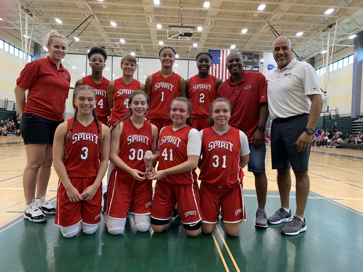 neunited6's tweet photo. Congratulations CT Spirit for winning the first annual NE United 9th grade League Championship with a 58-24 win over New England Crusaders! #NEUnited ⁦@CT_Spirit⁩ https://t.co/Eft1sWzz1Q